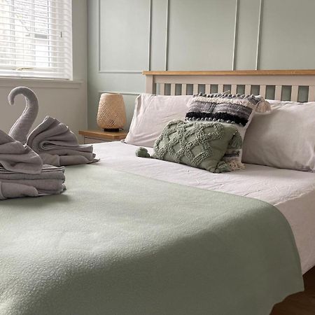 Harbourside, Luxurious Elegant Holiday Home With Bike Store - Sleeps 6 Wick  Exterior photo