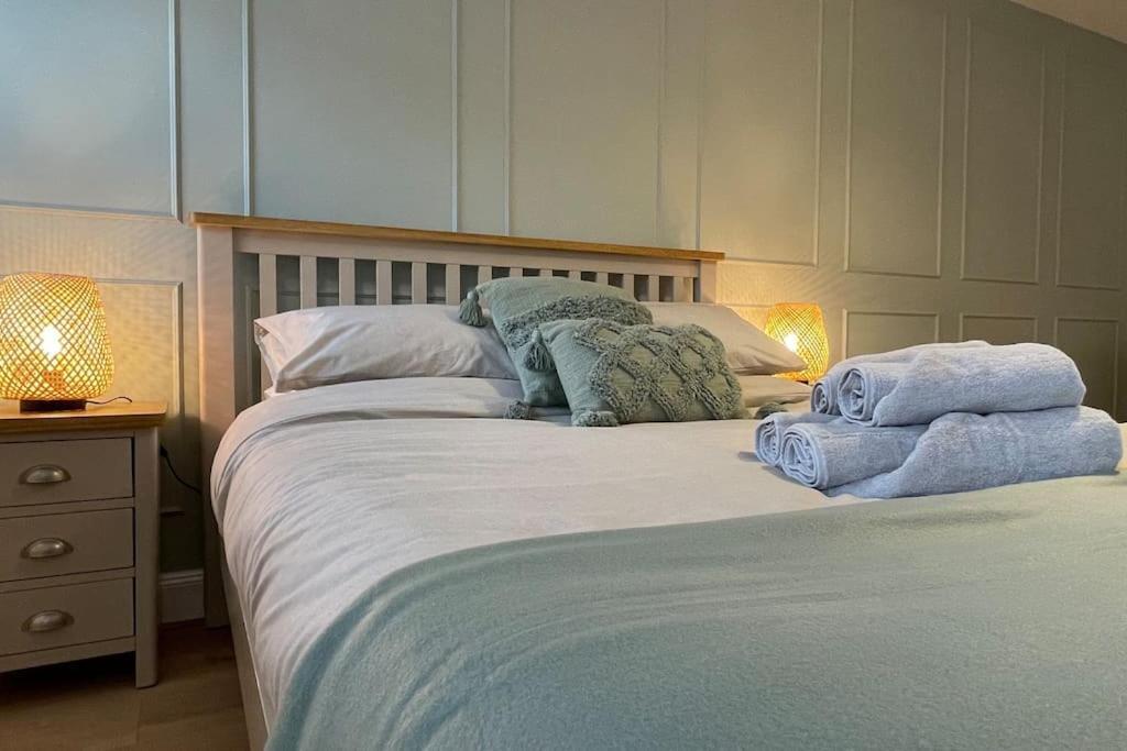 Harbourside, Luxurious Elegant Holiday Home With Bike Store - Sleeps 6 Wick  Exterior photo