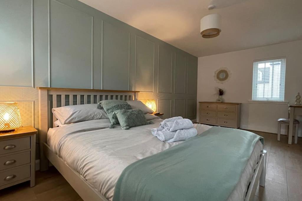 Harbourside, Luxurious Elegant Holiday Home With Bike Store - Sleeps 6 Wick  Exterior photo