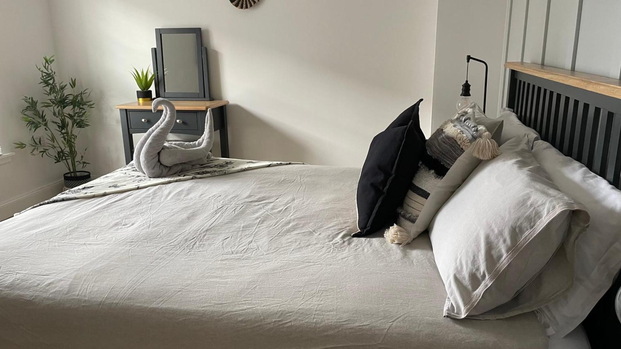 Harbourside, Luxurious Elegant Holiday Home With Bike Store - Sleeps 6 Wick  Exterior photo